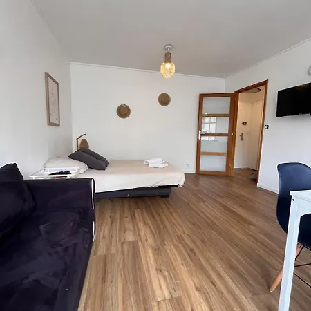 Hypercentre 4 Pers Et Parking Prive Lägenhet *