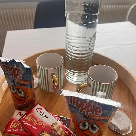 Hypercentre 4 Pers Et Parking Prive Lägenhet