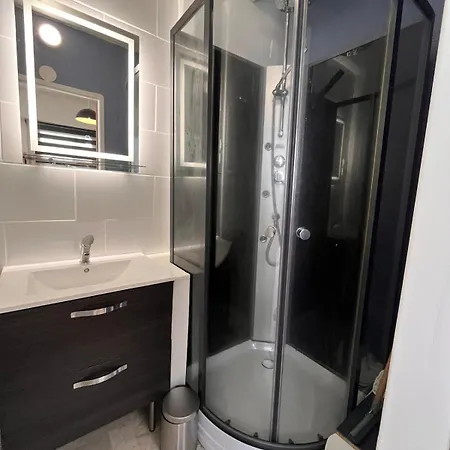 Hypercentre 4 Pers Et Parking Prive * Béthune